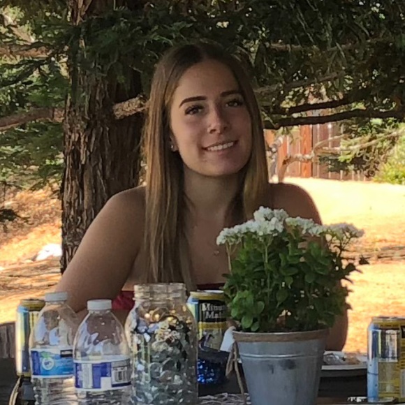 Meet your Posher, Shelby - Picture 1 of 1